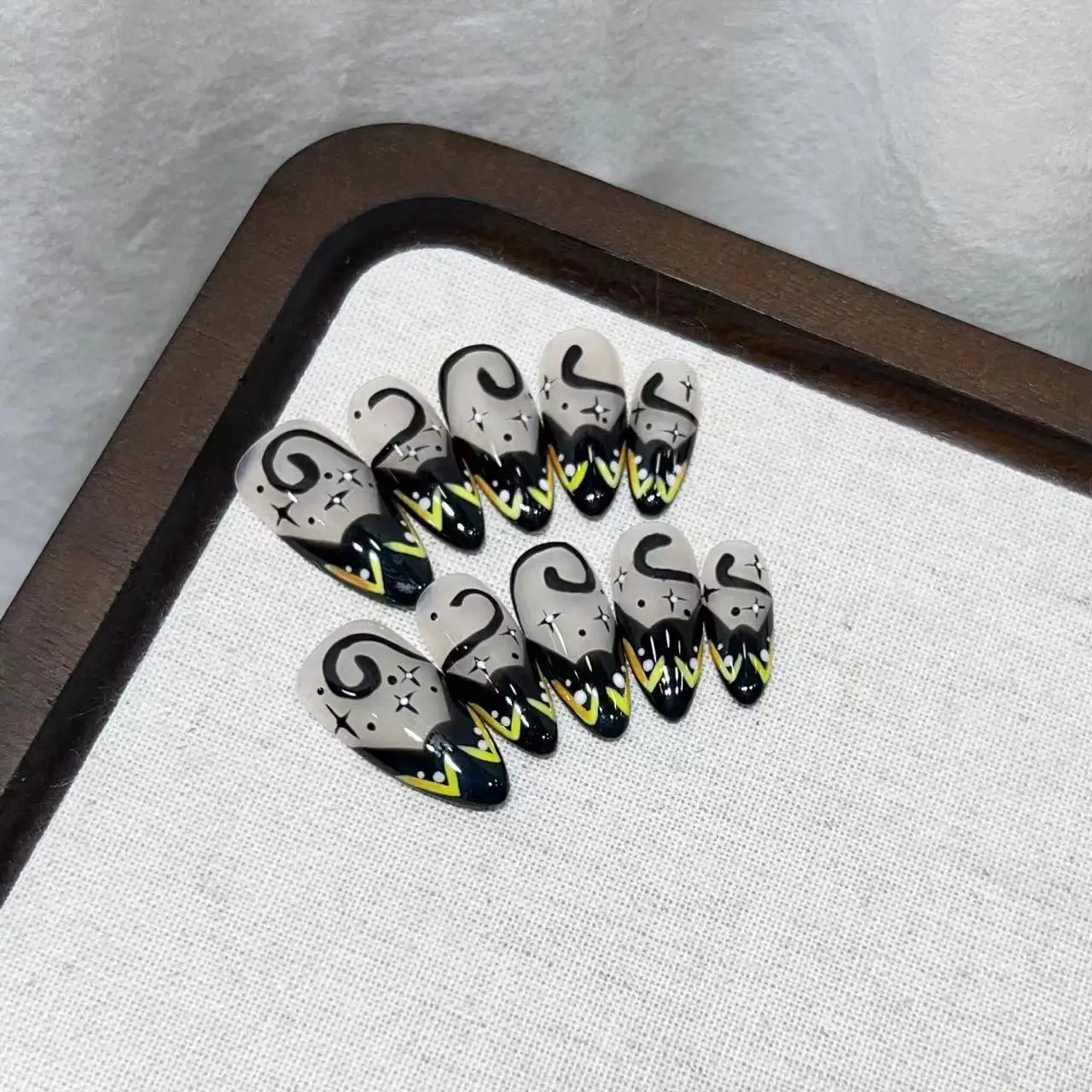 10 шт. накладные ногти с рисунком черной кошки