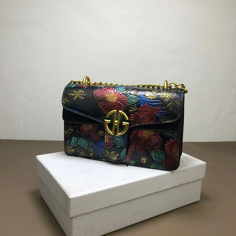 

Horizontal square small French stick bag Handheld cross body one shoulder practical versatile fashion mini bag