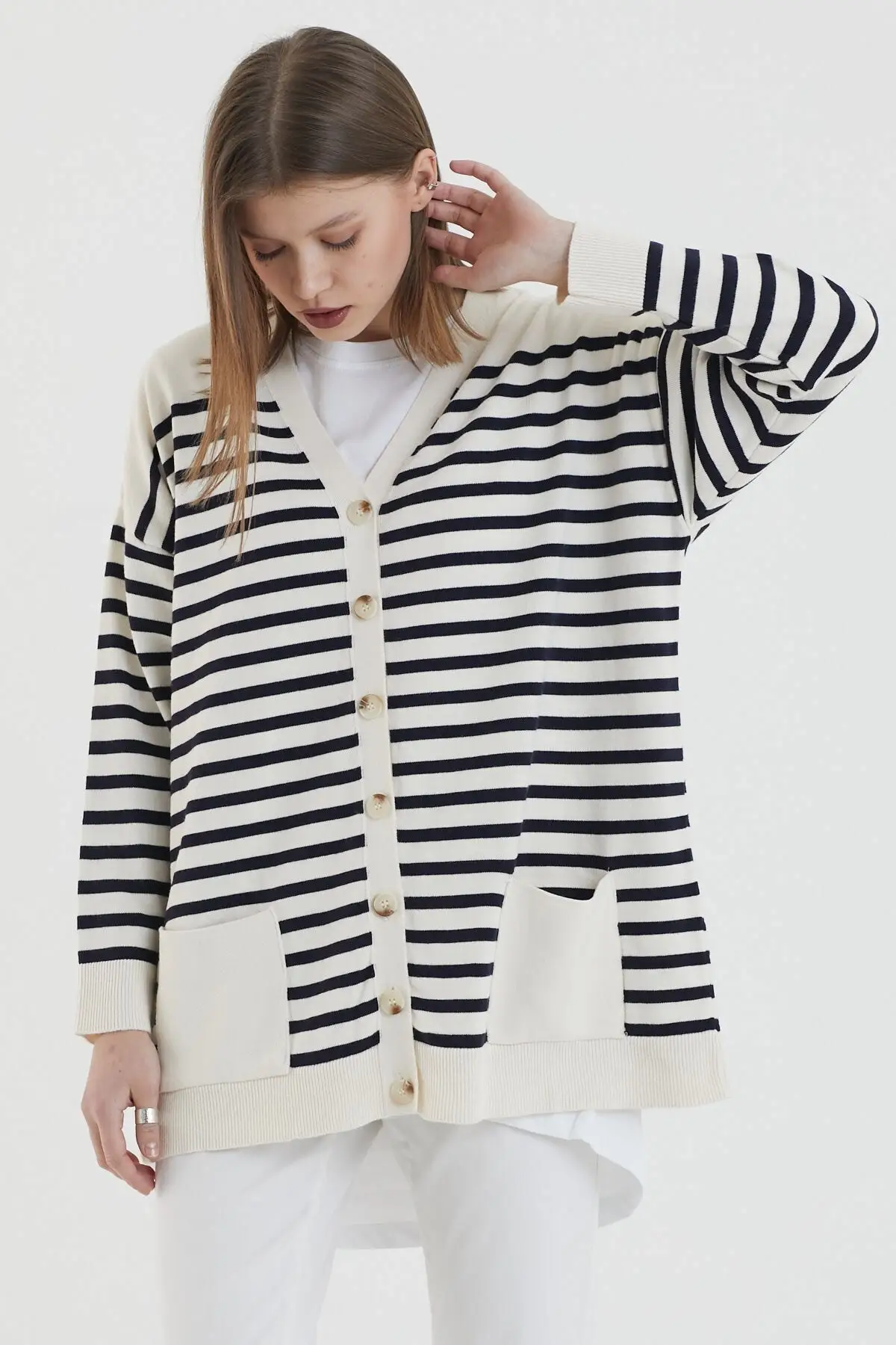 

Women's Cardigan Beige Oversize Navy Blue Striped Buttoned Casual Knitted Quality Fashion Sweaters Loose Jumper