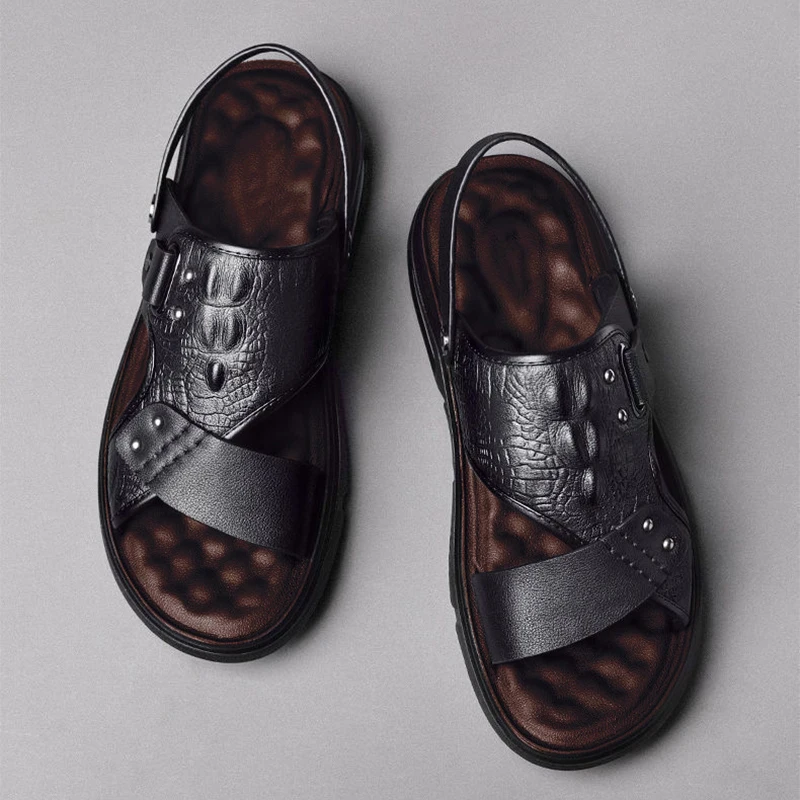 Мужские кожаные шлепанцы в римском стиле