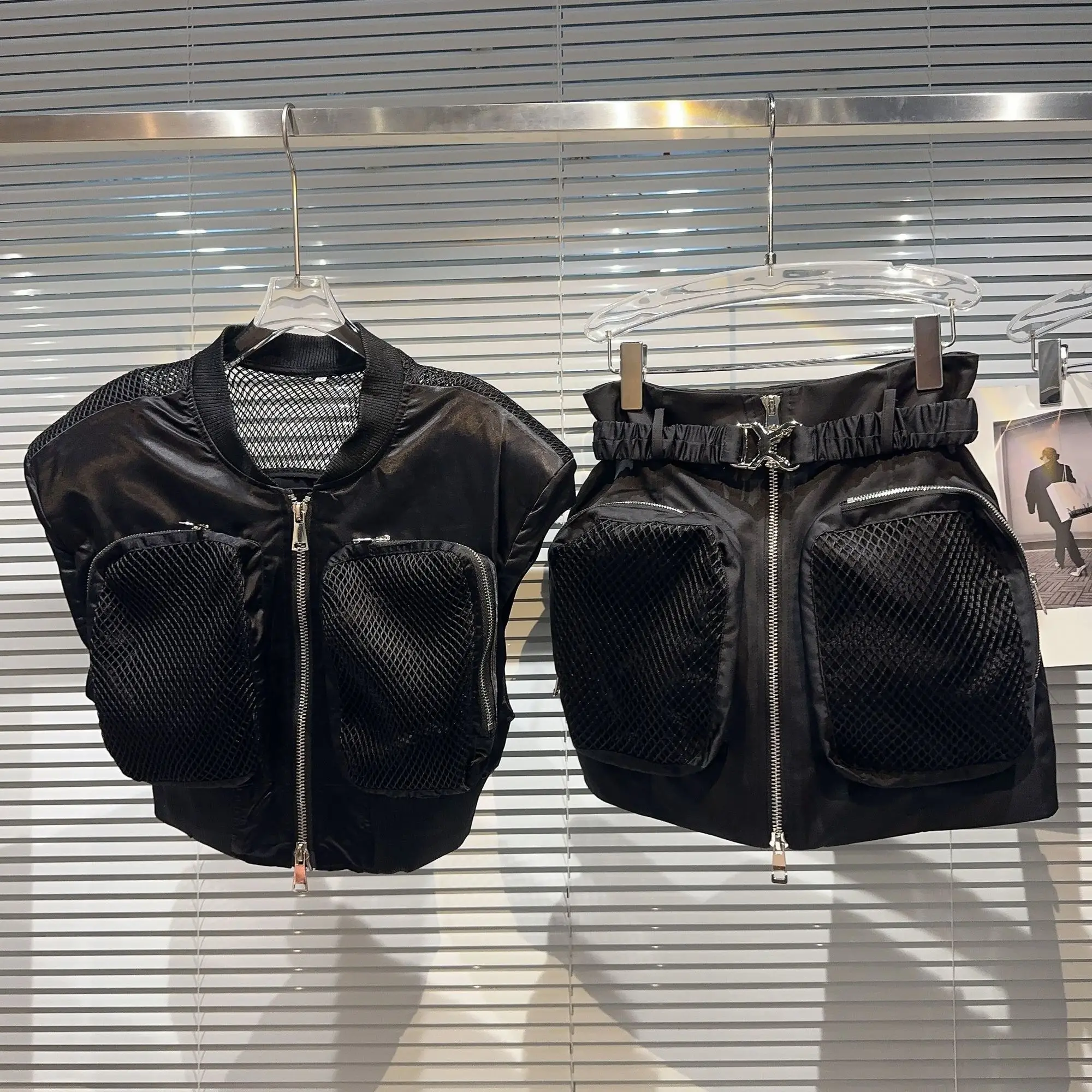 

2023 Summer Street Style Mesh Pocket Shoulder Mat Vest Cargo Short Skirt 2 Piece Set