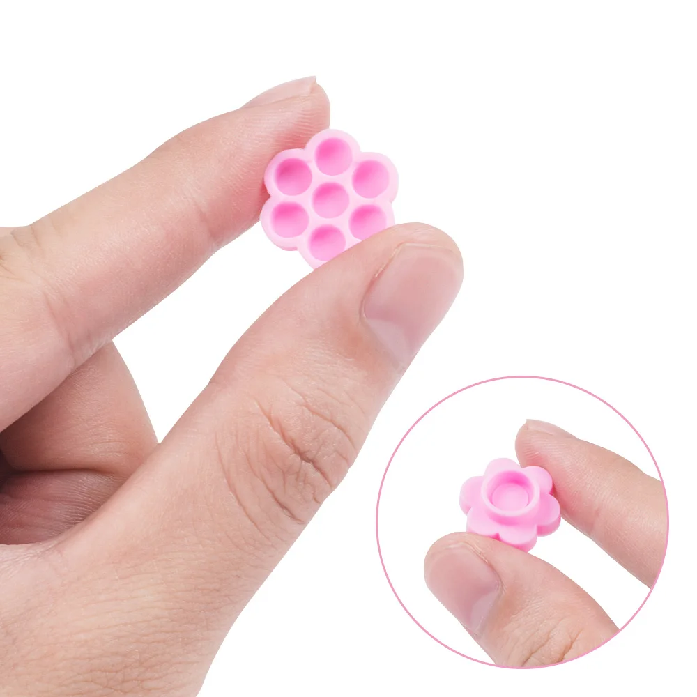 

100 PCS Seven holes False Eyelash Extension Blooming Cup Glue Holder Pink Flower Plum Shaped Eyelashes Accessories makeup tools