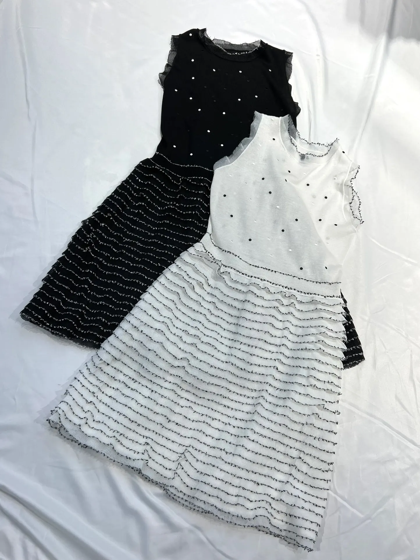 

Spring And Summer 2023 New Women's WearStand-up Collar Cinched A- line Polka Dot Cake Gauze Skirt 0401
