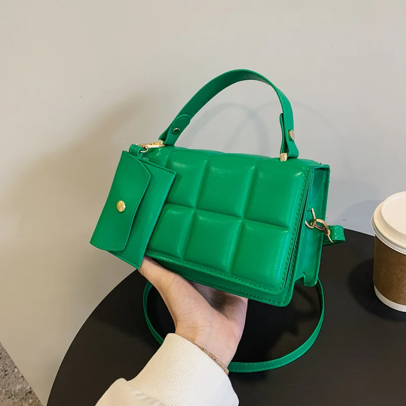 

2022 New Fashion Shoulder Bag High Grade Green Pressure Shell Package Textured Messenger Bags Female bag