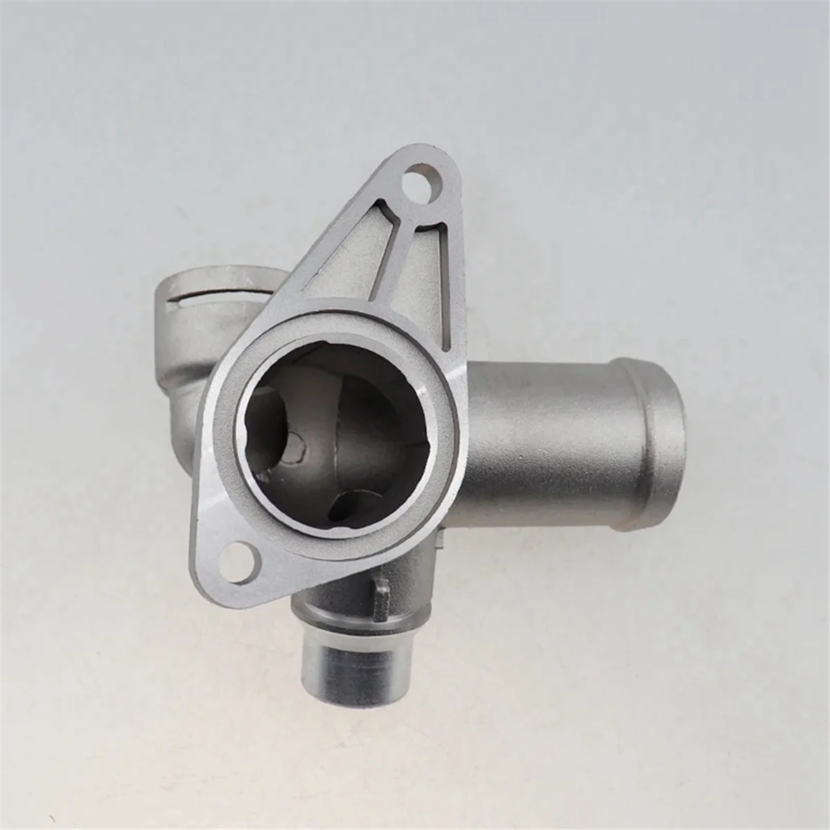 Соединитель шланга охлаждающей жидкости радиатора двигателя Трехходовой