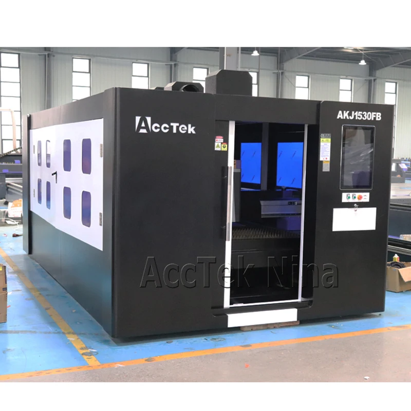 

China Sheet Metal Shape Cutter AKJ1530 With Full Cover Enclosed Structure Laser Fiber Cutting Machine