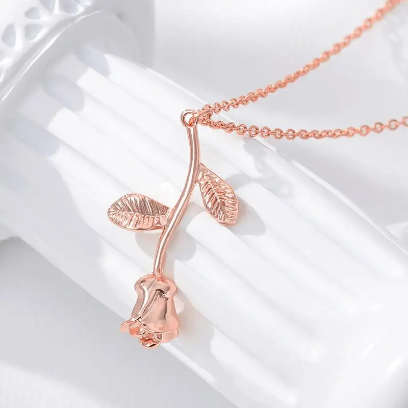 

European And American New Jewelry Three-Dimensional Rose Pendant Necklace Vintage Alloy Flower Branch Clavicle Chain Couple