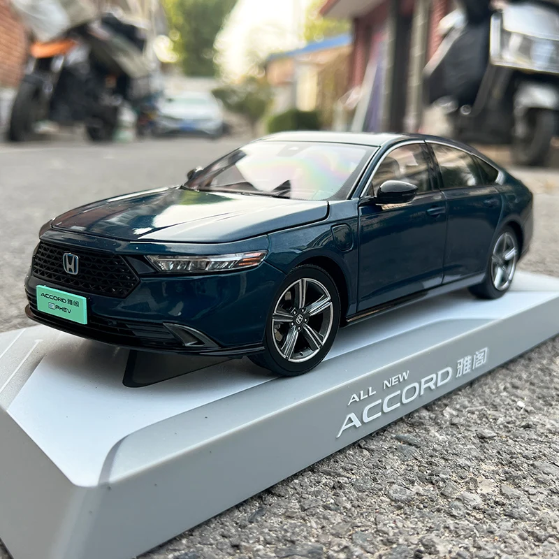 

Литая гибридная модель автомобиля Honda Accord 11-го поколения 1:18 Масштаб 2023, Классическая коллекция игрушек для взрослых, сувенирные подарки