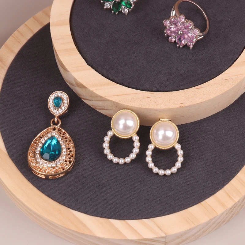 Round Wooden Stool In Stock Jewelry Display Props Creative Jewelry Display Rack Three Piece Set