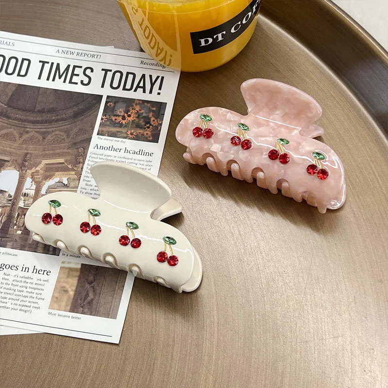 Бриллиантовая застежка для волос