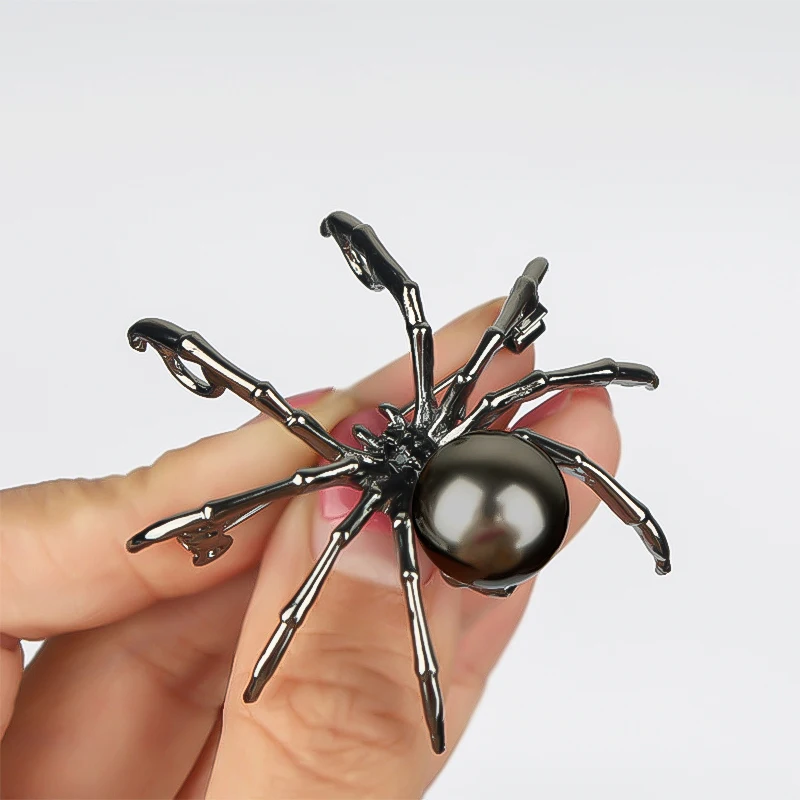 

3D Spider Brooch Exquisite Halloween Dinner Party Suit Cardigan Coat Sweater Hat Scarf Bag Decor Jewelry Breast Needle Lapel Pin