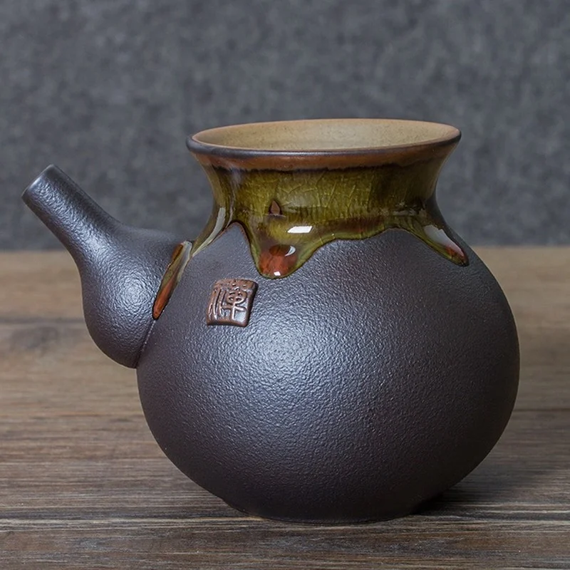 

Japanese Ceramic Tea Pitchers Porcelain Chahai Tea Accessories 270ml