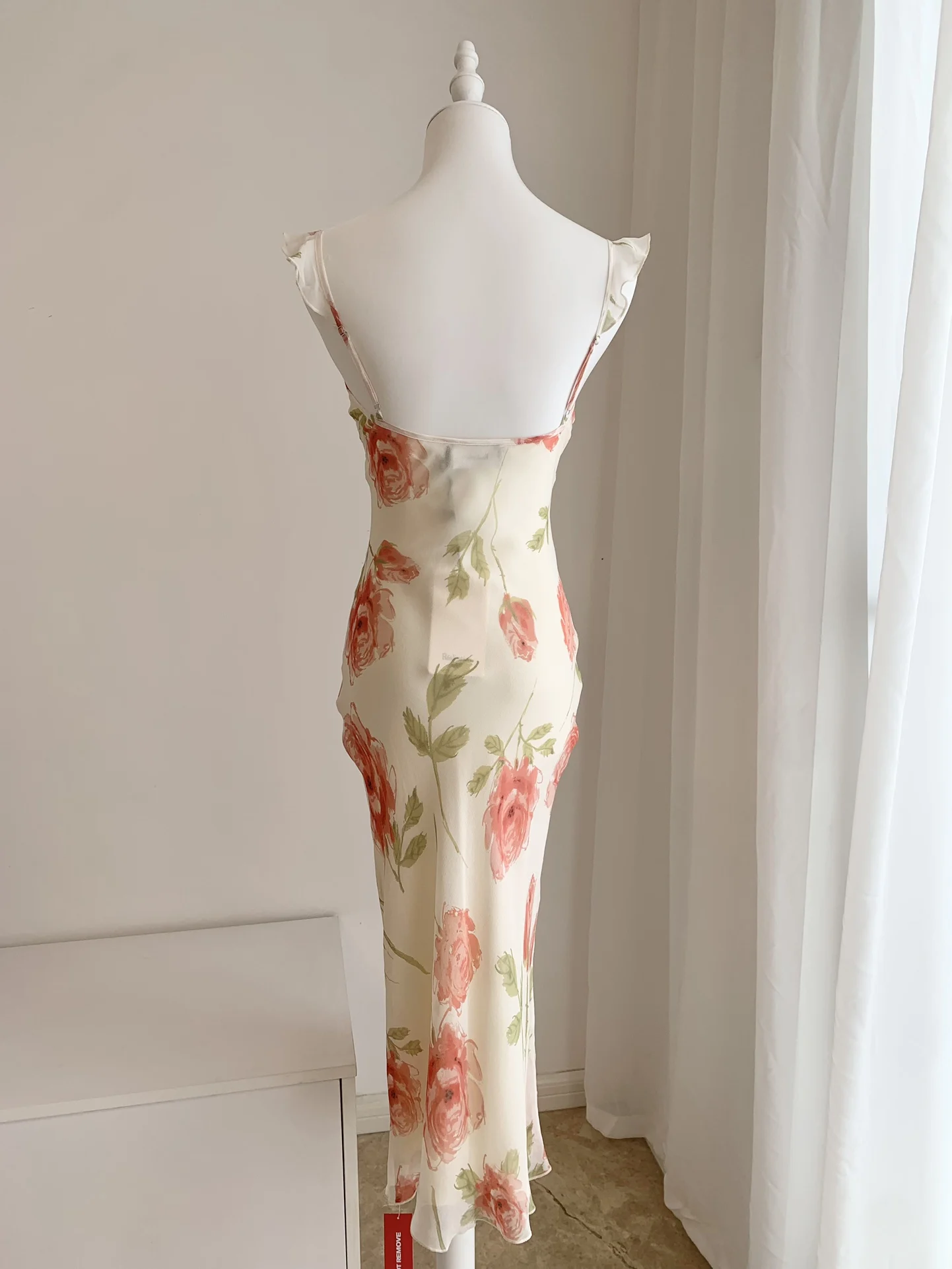 Женское облегающее платье миди из 100% шелка с цветочным принтом