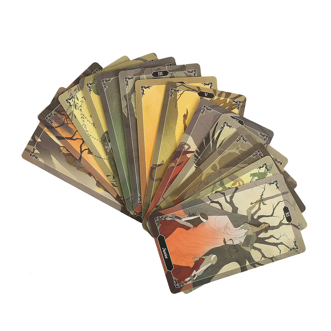 Карты Таро из темного дерева