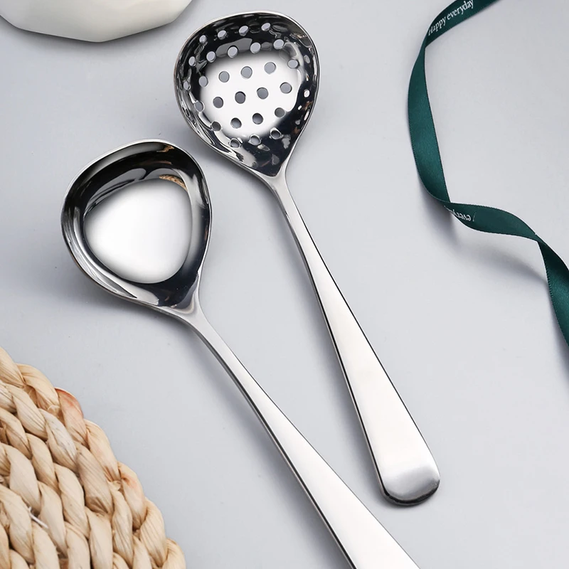 

Ladle/Colander Stainless Steel Spoon Scoop with Smooth Surface Polished Deep Serving Kitchen Cooking Gadget Tool