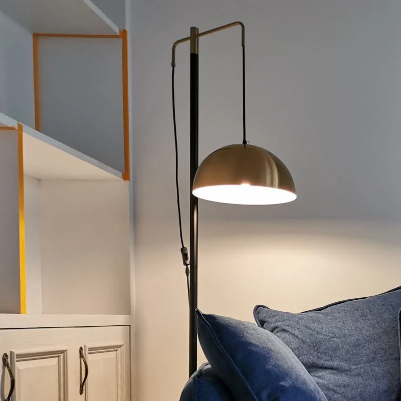 Торшер в скандинавском стиле