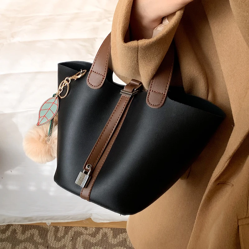 

Модная новинка, женская дизайнерская сумка из искусственной кожи, винтажная Сумка-тоут, Большая вместительная сумка-ведро, роскошная бренд...