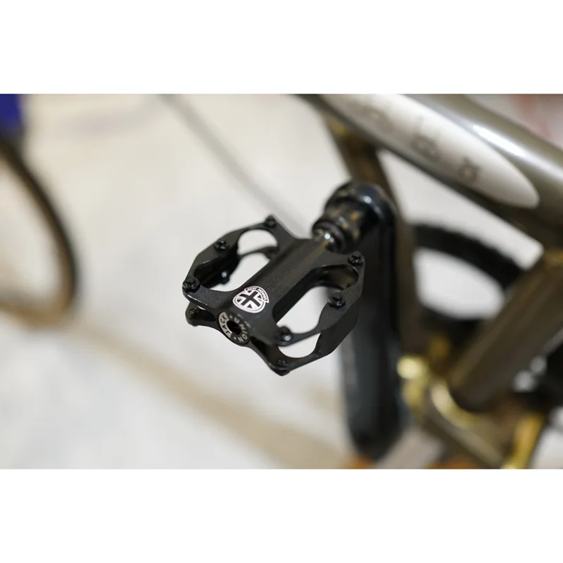 

UnionJack Folding Bike Modified Titanium Mini Single Quick Release Pedals Titanium Pedals Lightweight Weighs 176g For Brompton