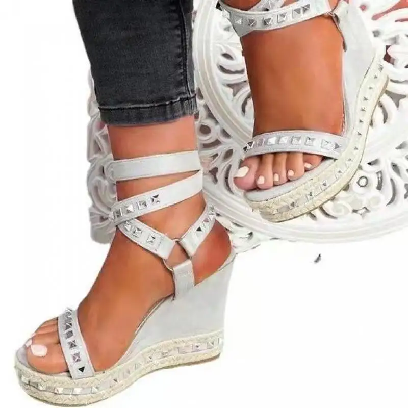 2022brand New Ladies Platform Gladiator Sandals Fashion Rivet Wedges High Heels Summer Women's Sandals Party Shoes Woman35-43