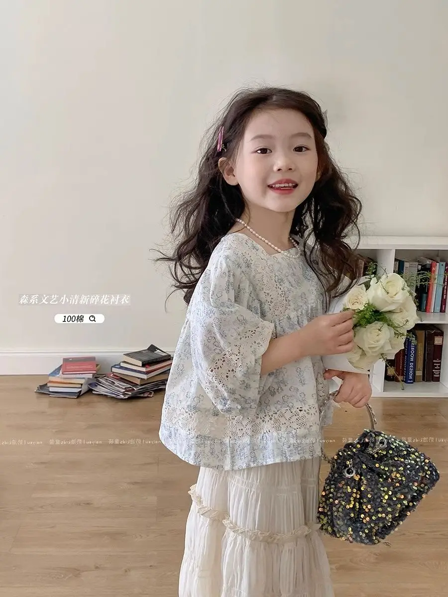 

Комплект для девочек, Новинка лета 2023, модная повседневная кружевная рубашка во французском стиле с цветочным рисунком, юбка-баллон, повседневный костюм принцессы из двух предметов