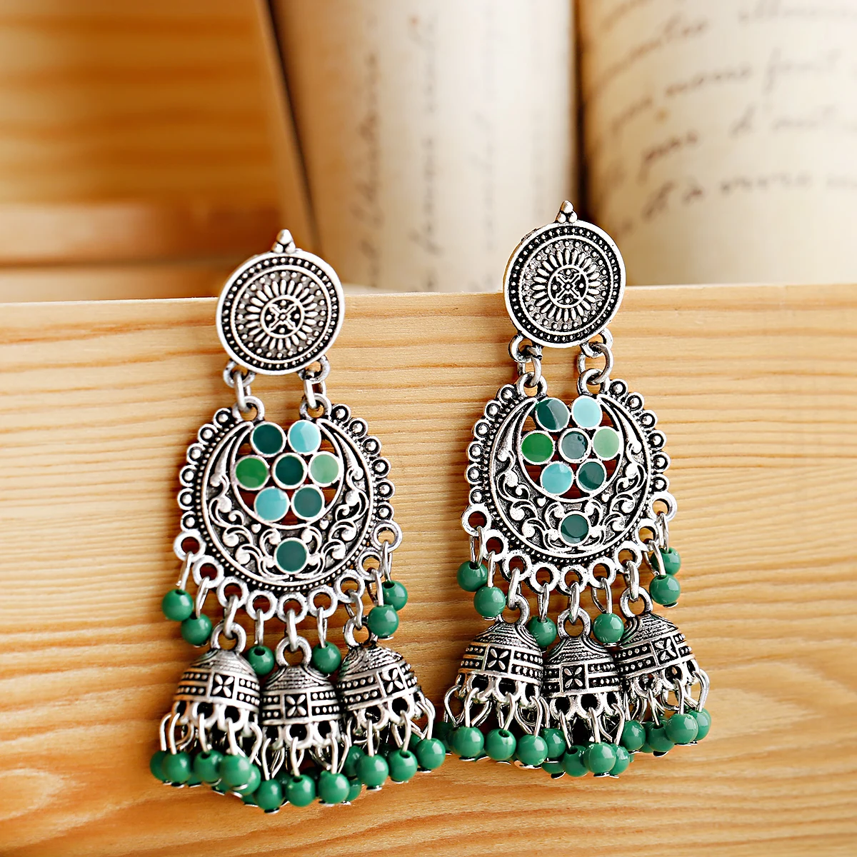 

Pendientes Ethnic Green Dangle Earrings Round Beads Tassel Indian Jewelry Female Vintage Silver Color Flower Wedding Kolczyki