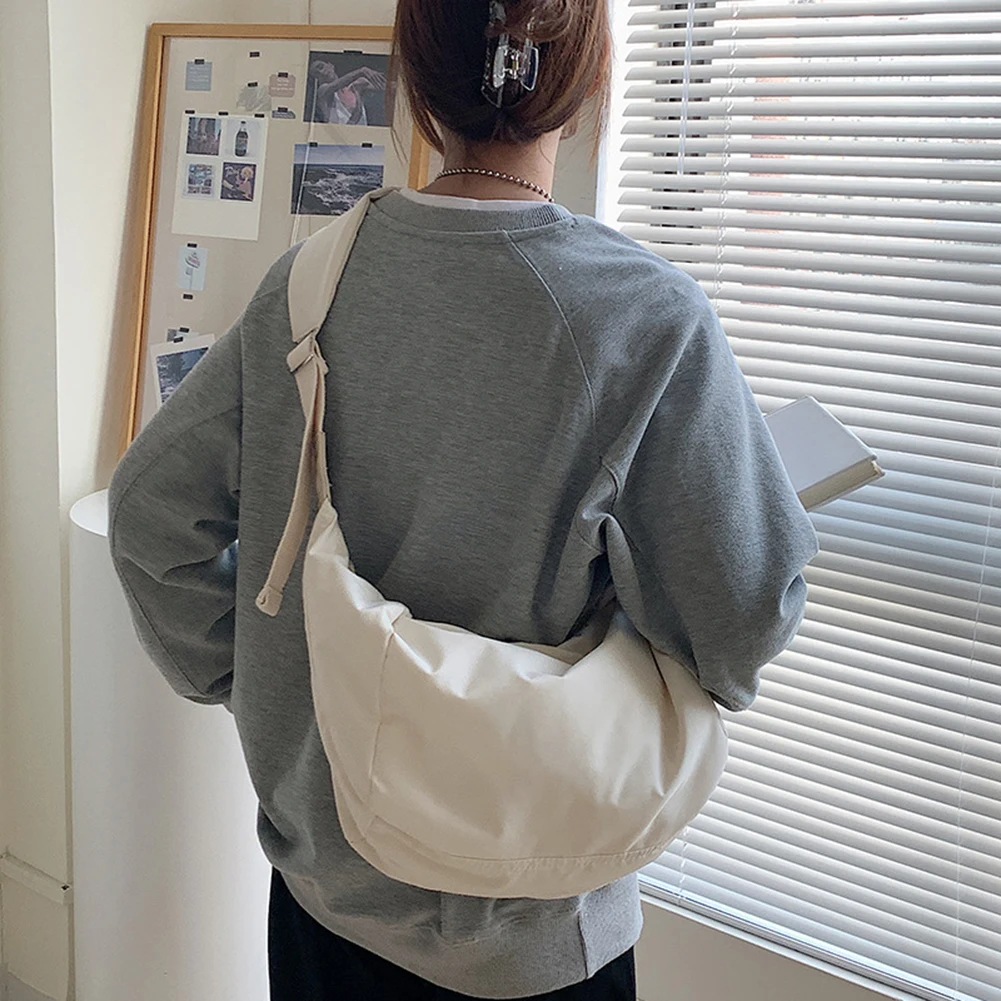 

Summer New Women's Bag Large Capacity Casual Nylon Crossbody Bag Dumpling Bag Luxury Brand High Grade Solid Color Shoulder Bag