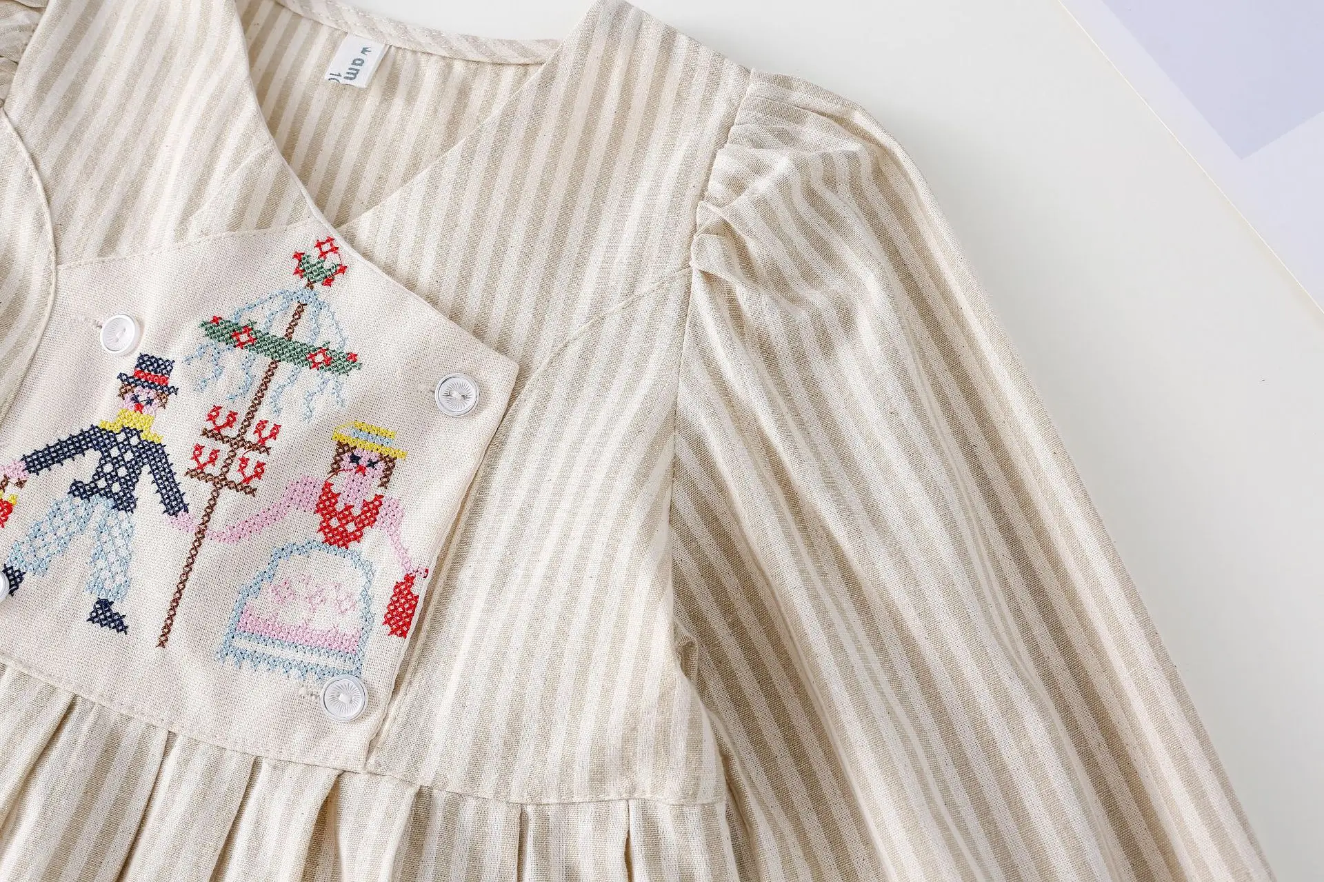 Корейская одежда для девочек весна 2024 новое платье маленьких принцессы с длинным