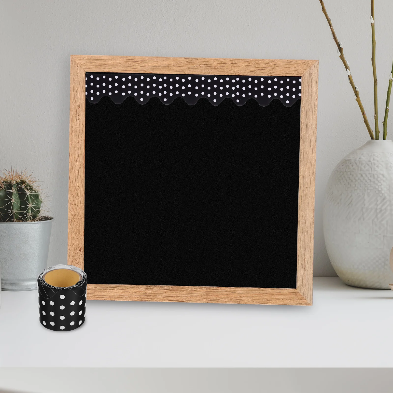 Рисунок 3 - Наклейки с границами