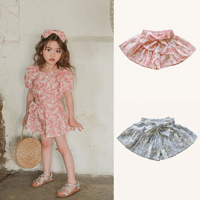 

Детские летние шорты с высокой талией и цветочным принтом