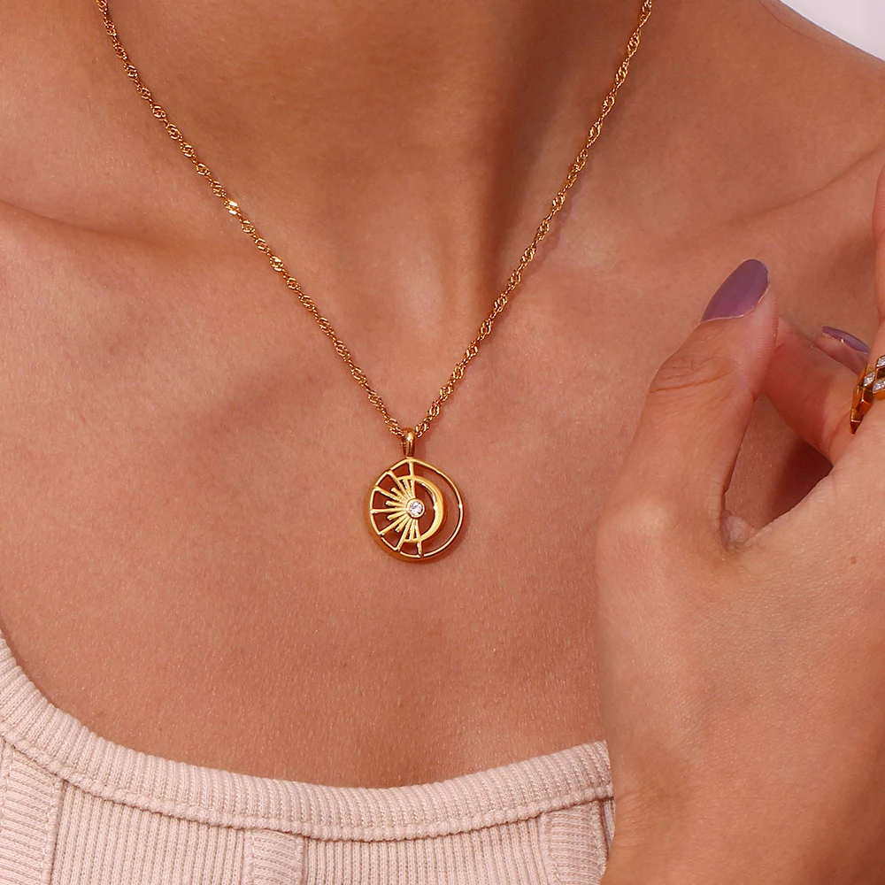 

MamacitaSlay Women's jewelry Hollowed out Sun Moon Pendant Necklace High-end Charm Women Pendant Looks Elegant And Unique