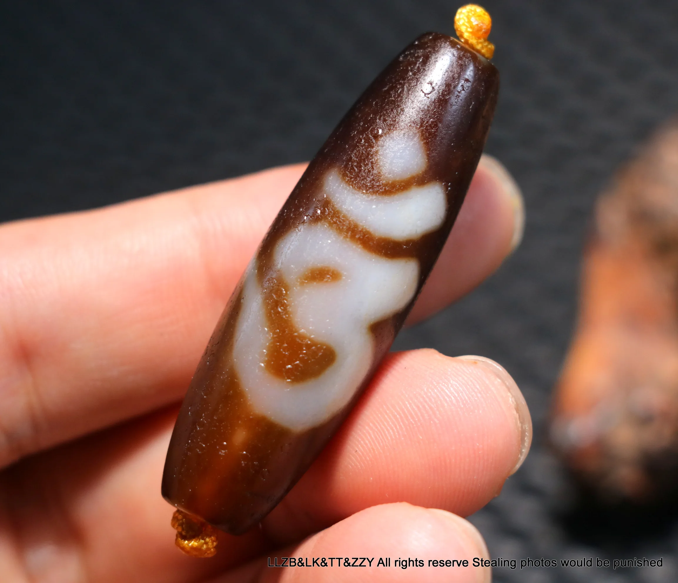 

Unique Collectible Magic Power Tibetan Old Agate 2 Eye OM Words dZi Bead Totem Pendant Talisman RPL1007A3