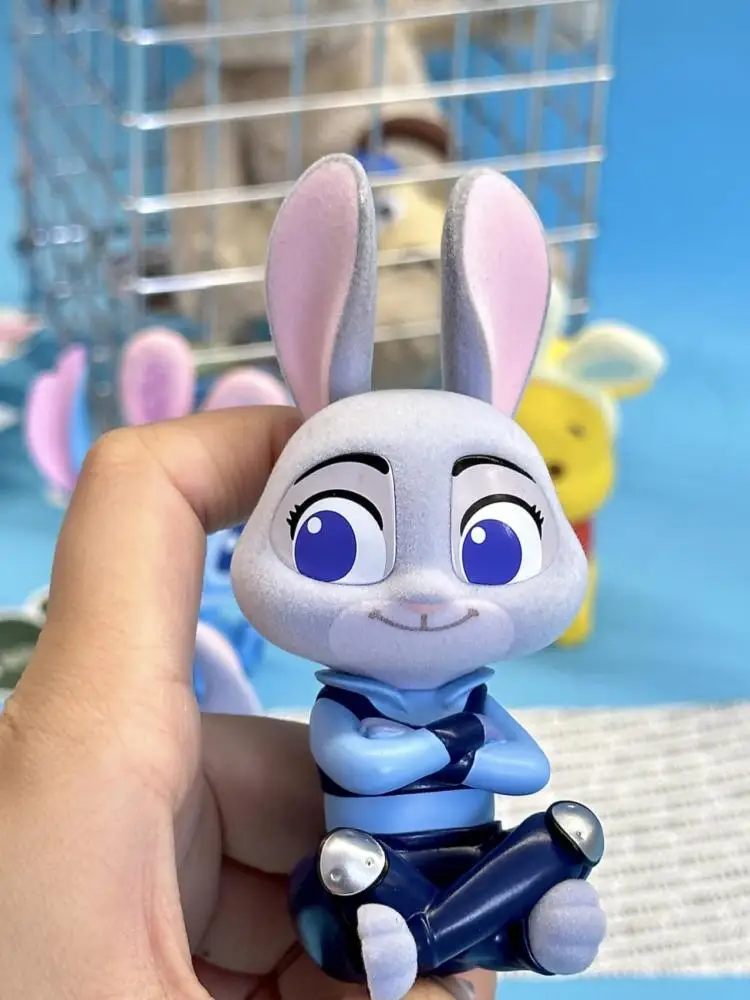 Где находится новый милый кролик из серии Disney? Тема пуха ручная работа