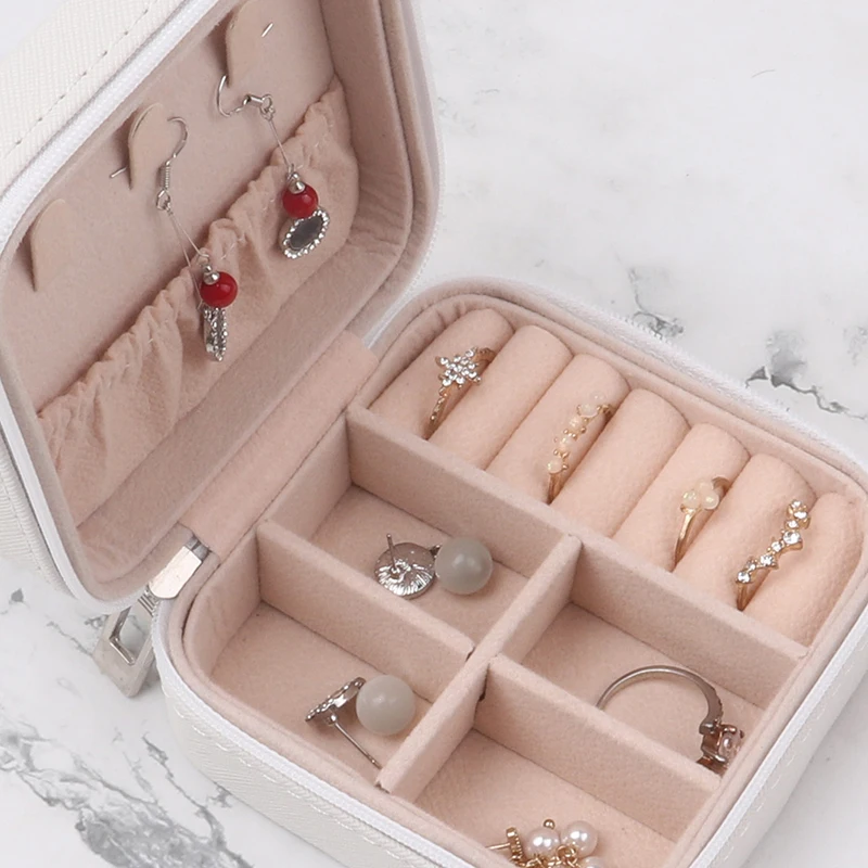 Travel Jewelry Case Earrings Necklace Ring Leather Jewelry Organizer Display Portable Locket