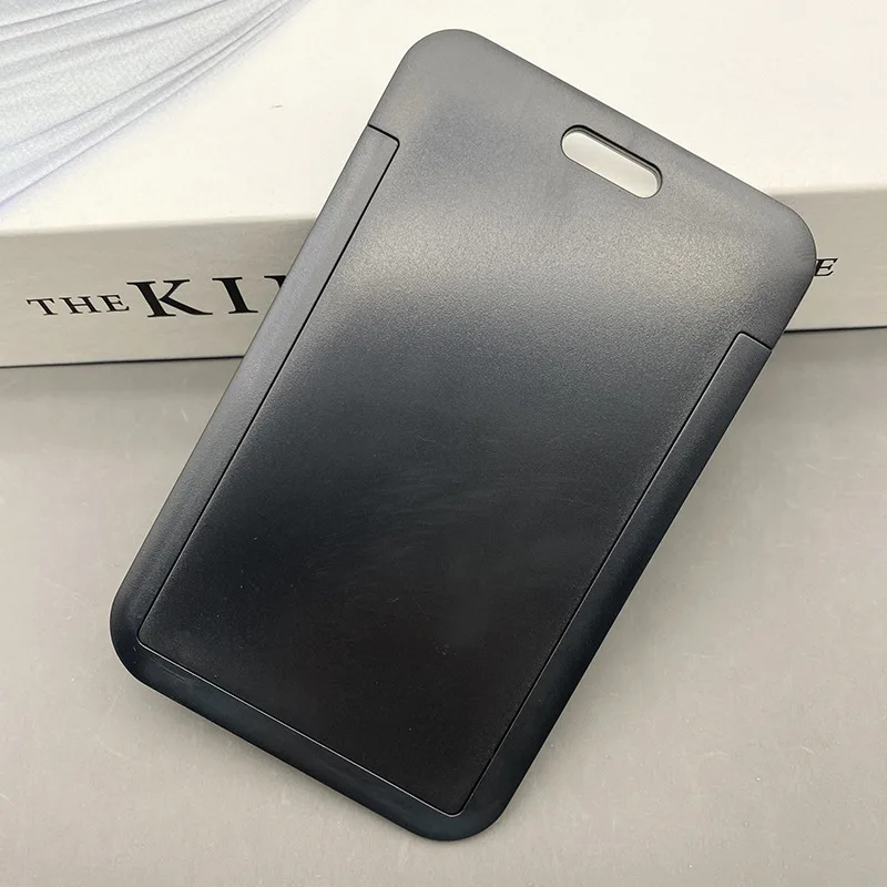 

Раздвижная обложка для бейджа