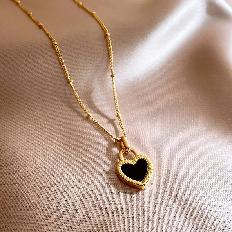 

Double Sided Black Peach Heart Dainty Fairy Necklace Female Luxury New Neck Chain Accessories Merry Christmas Womens Accessoires