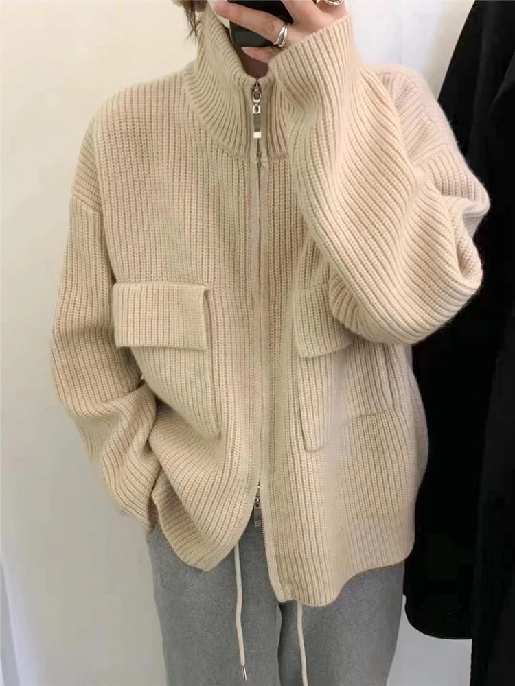 

Женский трикотажный кардиган с воротником-стойкой, на молнии