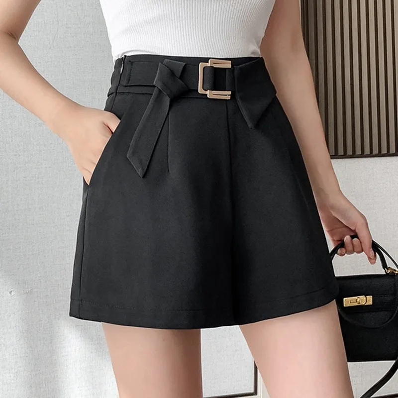 Шорты женские с завышенной талией и широкими штанинами однотонные базовые