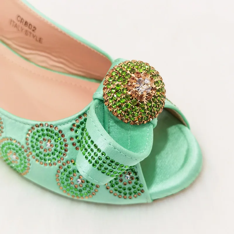 Новое поступление итальянский дизайн красочные полосы узор стиль зеленый цвет