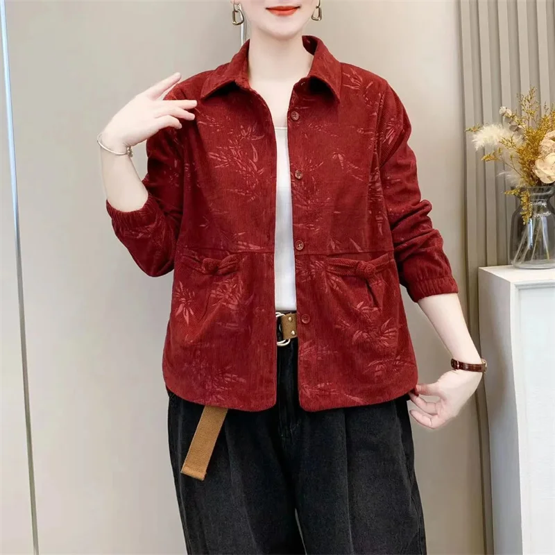 Женская Вельветовая рубашка с длинным рукавом среднего возраста