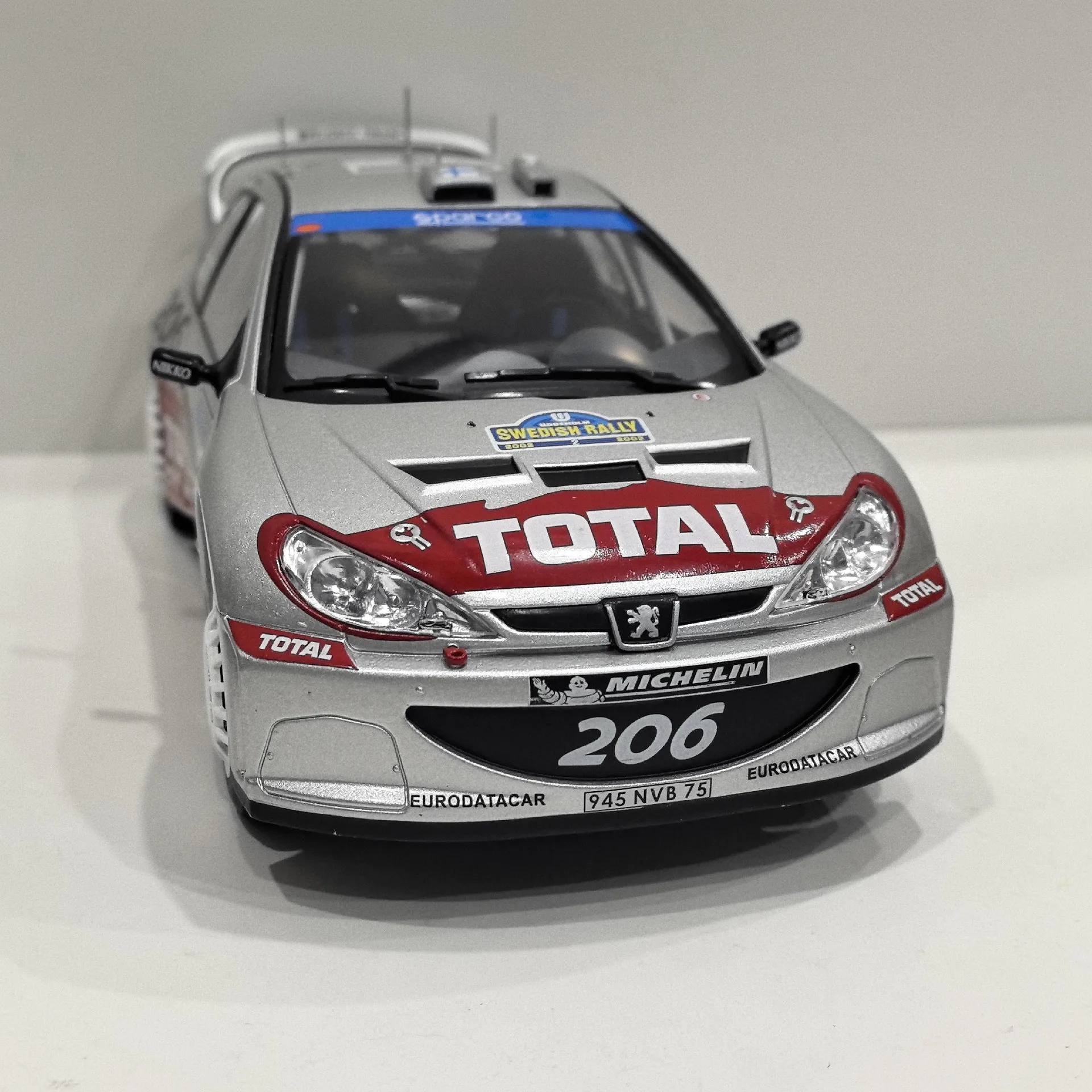 Фото Литой под давлением IXO масштаб 1/18 PEUGEOT 206 WRC # Модель автомобиля из сплава Peugeot Racing 2, Коллекционная игрушка, подарок, сувенир, украшение для дисплея №4