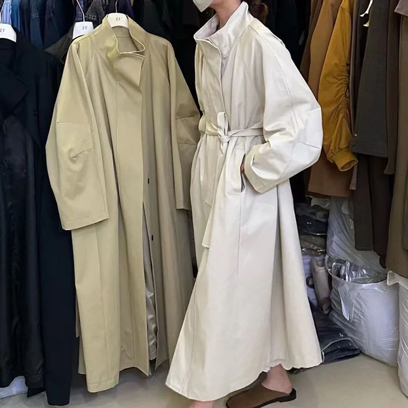 Большой плащ с воротником-стойкой женский однотонный шикарный элегантный