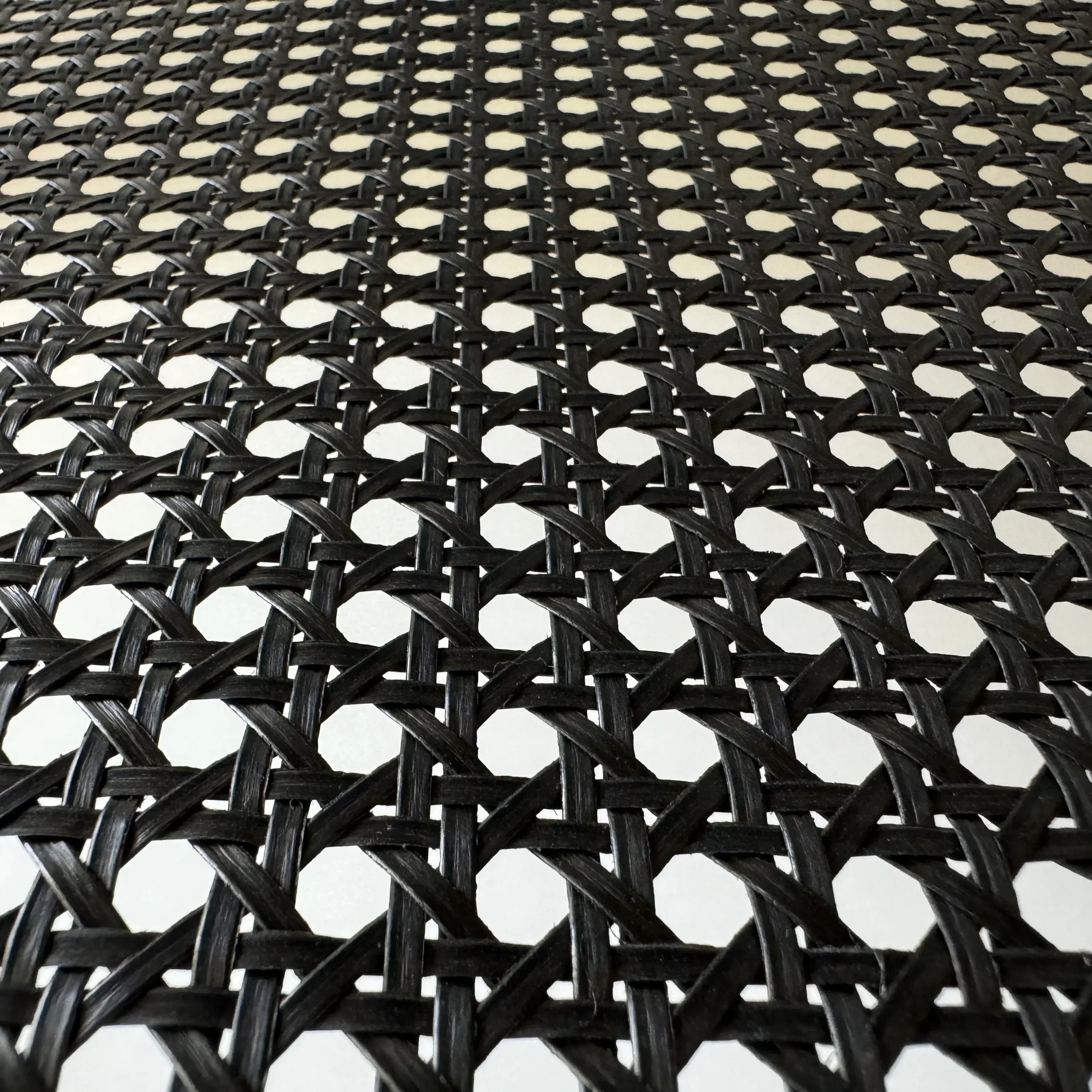 Черно-белый пластиковый восьмиугольный ротанговый рулон мебели стульев шкафов