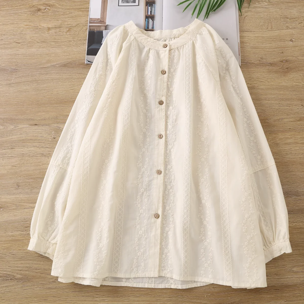 Женская рубашка и блузка в стиле бохо весенние свободные белые бежевые кружевные