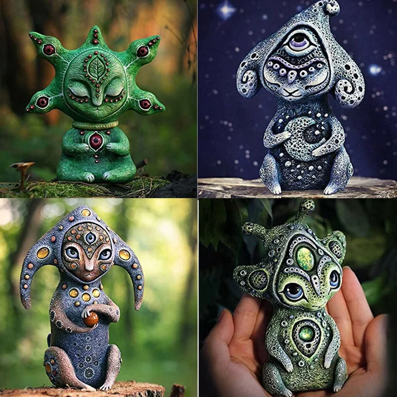 

Biological Fantasy World Decorative Resin Ornaments Garden Sculpture Crafts Ornaments Three-eyed Alien Living Room Decoration