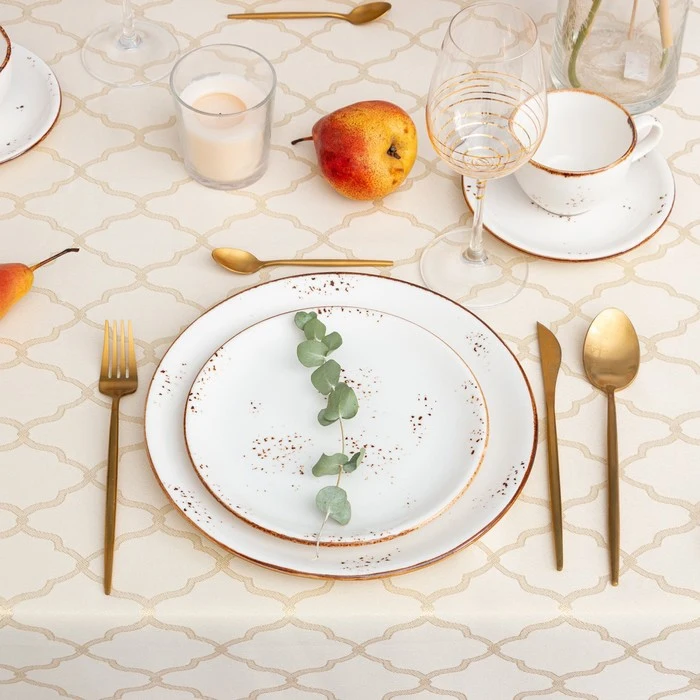 Скатерть Этель &quotУзор&quot цв.бежевый 115 ±10 гр 100% п/э