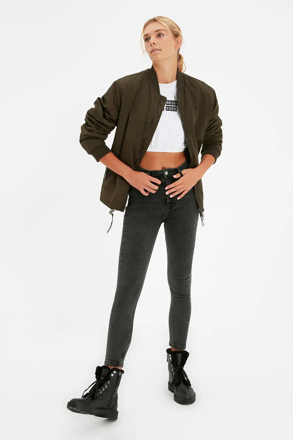 

Trendyol High Waist Skinny Jeans TWOAW22JE0797