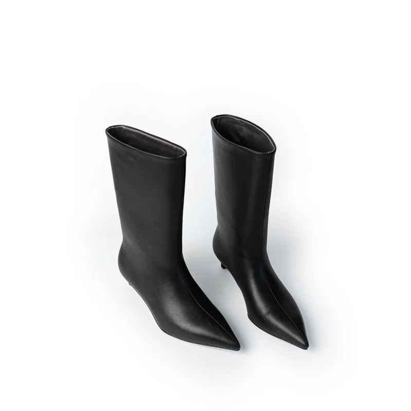 Однотонные плиссированные ботинки из натуральной кожи с острым носком на