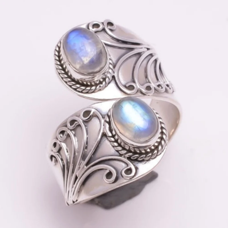 

Women's Ring Luxury Silver Color White Moonlight Stone Bridal Fashion Jewelry Wedding Engagement Ring Party Accessories Gift