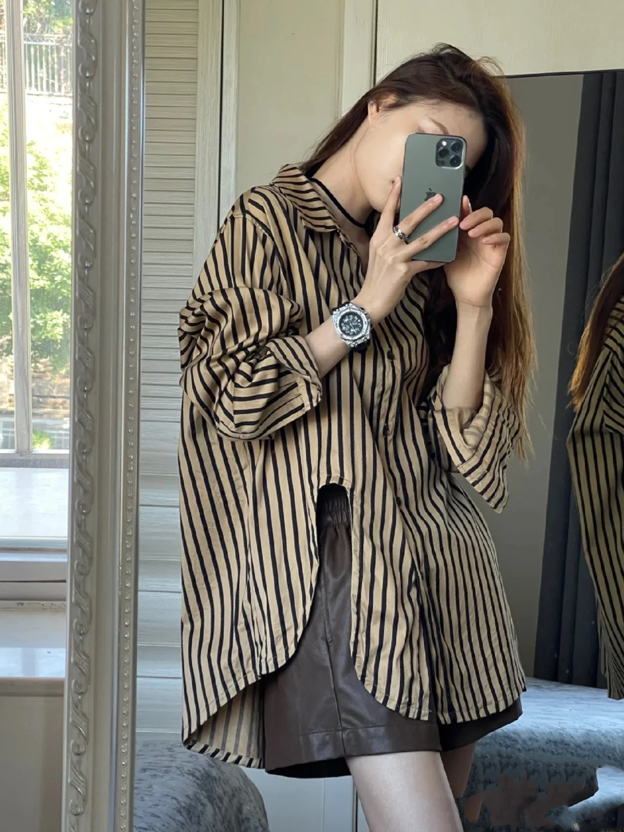 Дизайнерские рубашки в вертикальную полоску весенне-летние маленькие 50 женские