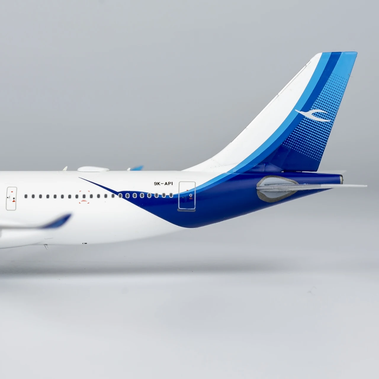 67003 Коллекционный самолет из сплава подарочная модель NG 1:400 Kuwejt Airways Airbus A330-800
